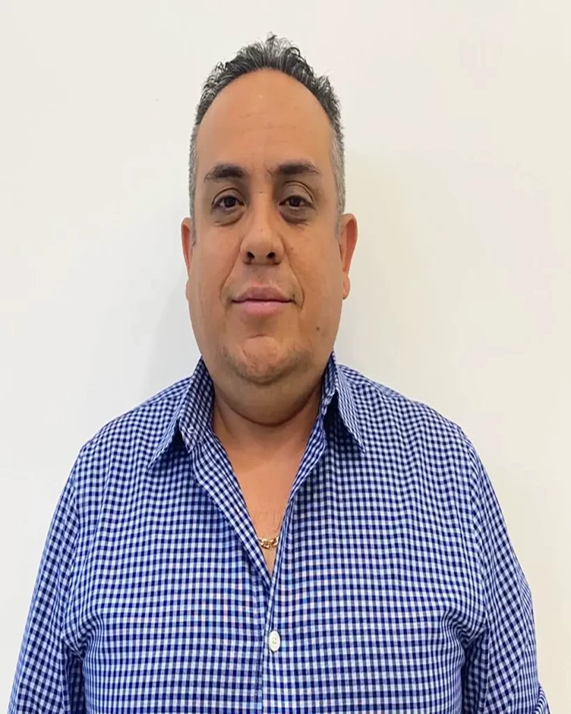 Foto del Hno. Hector Santos